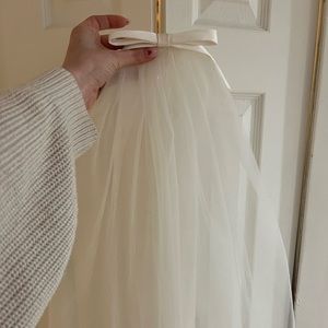 Twigs and Honey Mini Bow Veil!